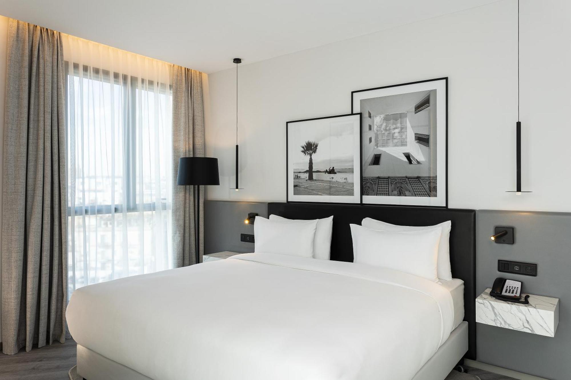 Отель Radisson Tunis, Center